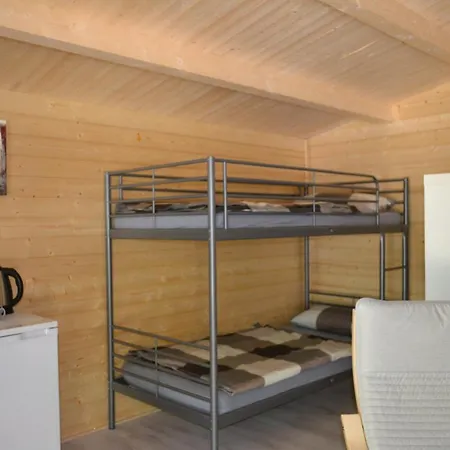 مكان تخييم Camping-aller-leine-tal *