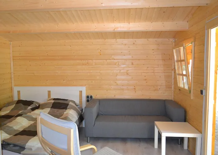 营地 阿列尔莱纳河河谷露营度假屋 Engehausen